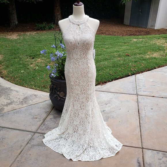Night Way Collections Dresses & Skirts - NWT Nightway Lace Keyhole Halter Gown Maxi Mermaid Wedding Dress Ivory Nude Sz 8